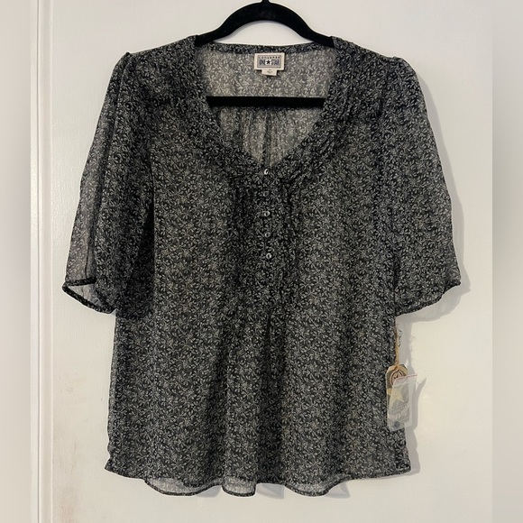 NWT Converse top size M (J137) - Picture 1 of 10
